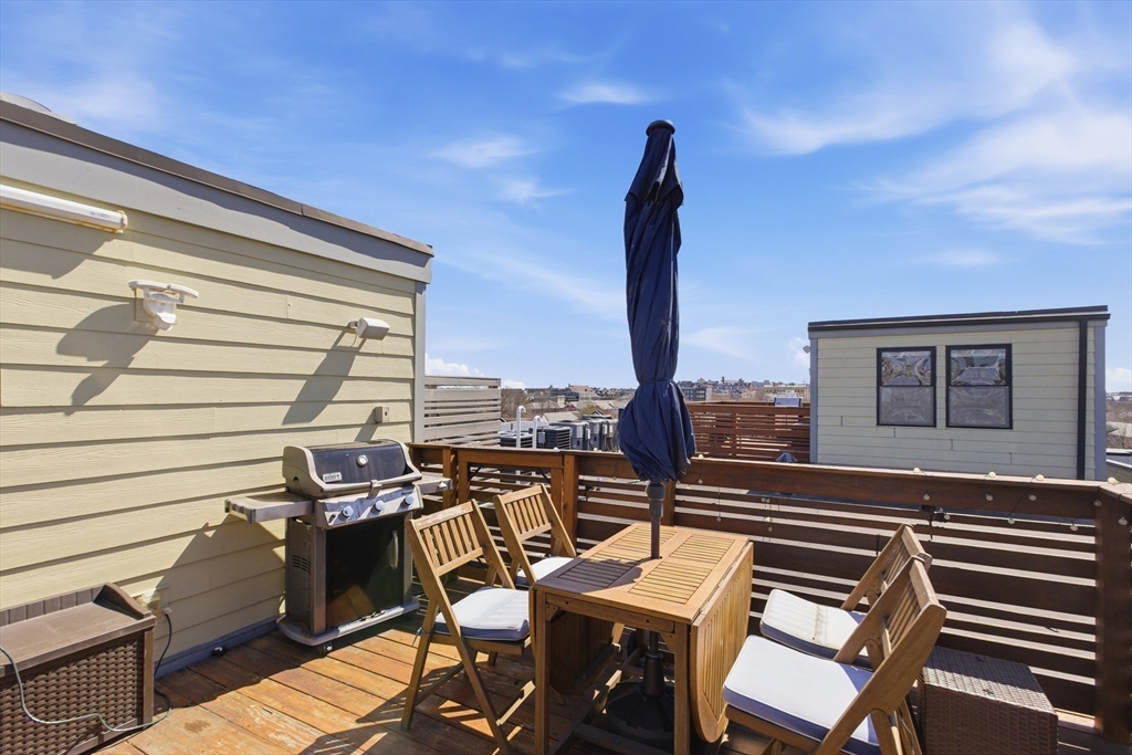 171 West Fourth Street, Unit 7 Boston, MA 02127 - Photo 21 of 24