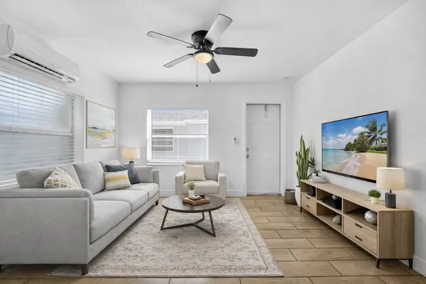 $1,650 | 1744 Madison Street, Unit 1, Hollywood, FL 33020