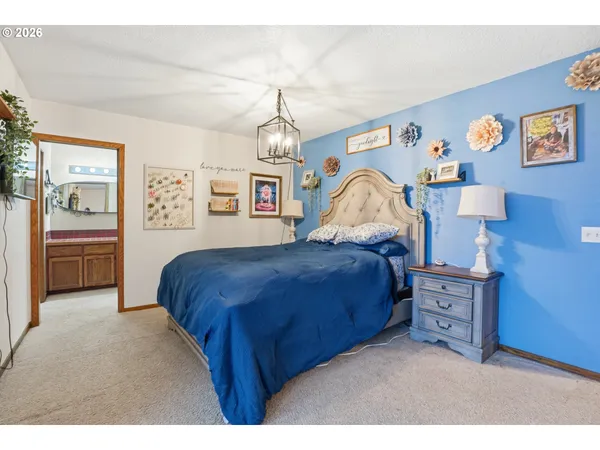$575,000 | 29885 Riverview Drive, Rainier, OR 97048