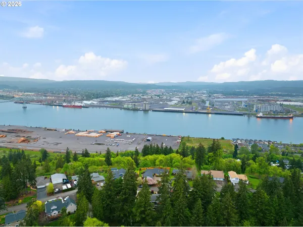 $575,000 | 29885 Riverview Drive, Rainier, OR 97048