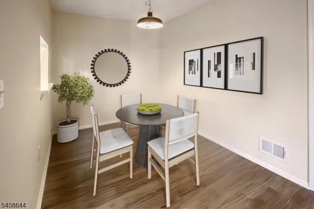 $345,000 | 1306 Boxwood Drive, Somerville, NJ 08876