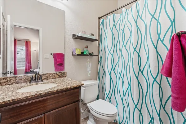$625,000 | 175 Wade Pointe Drive, Montgomery, TX 77316