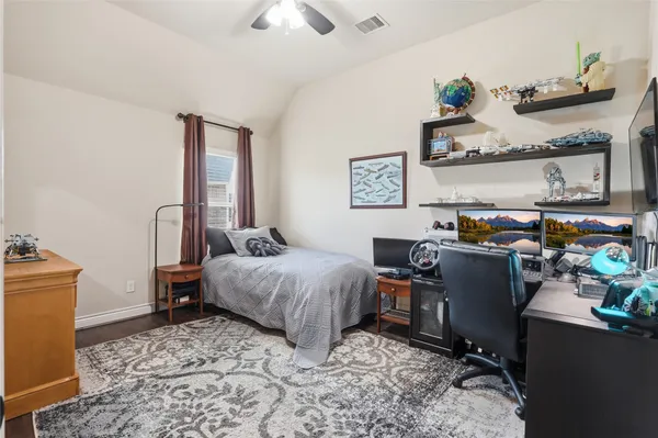 $625,000 | 175 Wade Pointe Drive, Montgomery, TX 77316