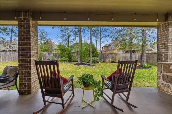 $625,000 | 175 Wade Pointe Drive, Montgomery, TX 77316