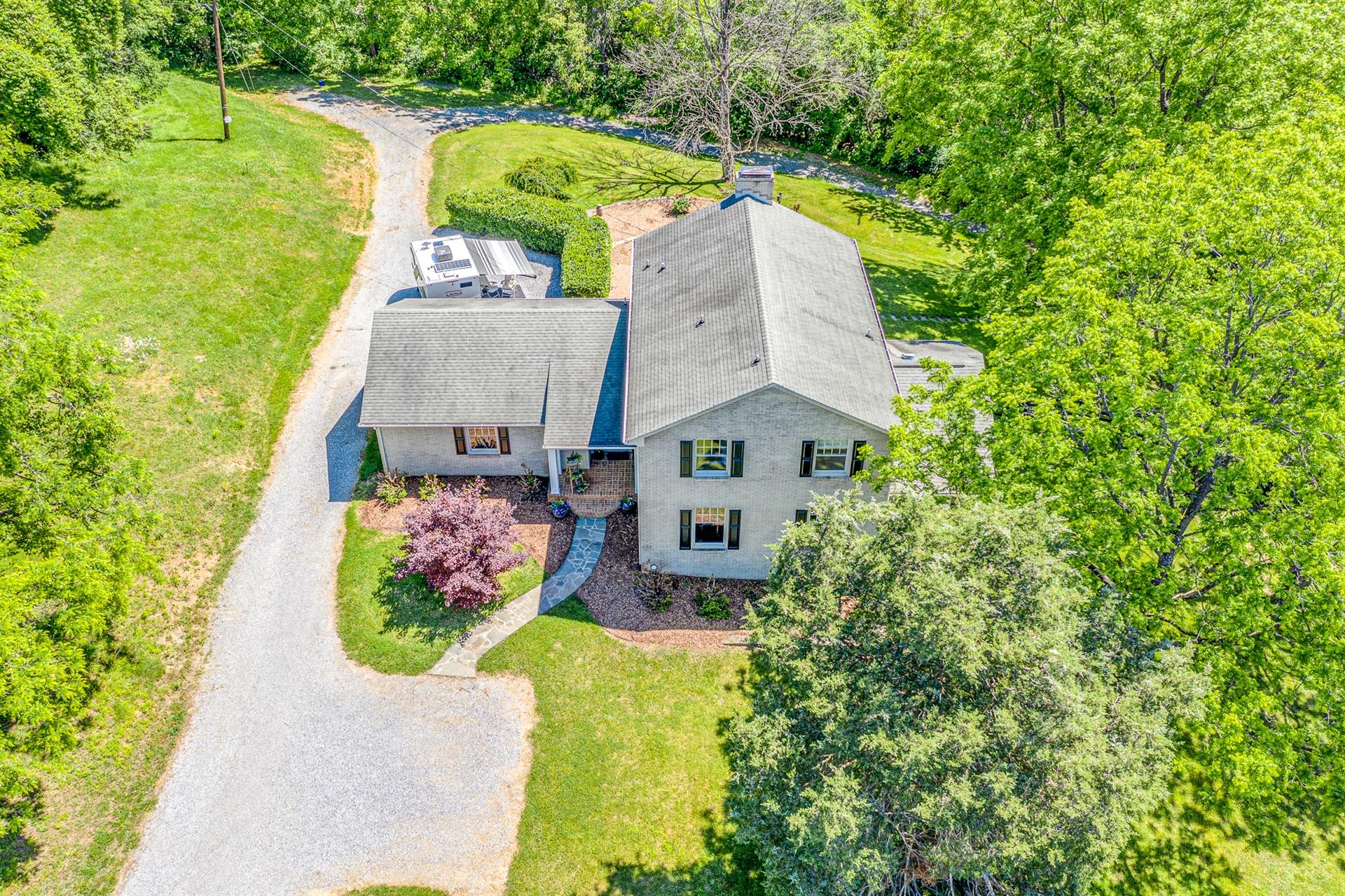 5688 Roanoke Road Troutville, VA 24175 - Photo 4 of 54 04-5688 Roanoke Road 018