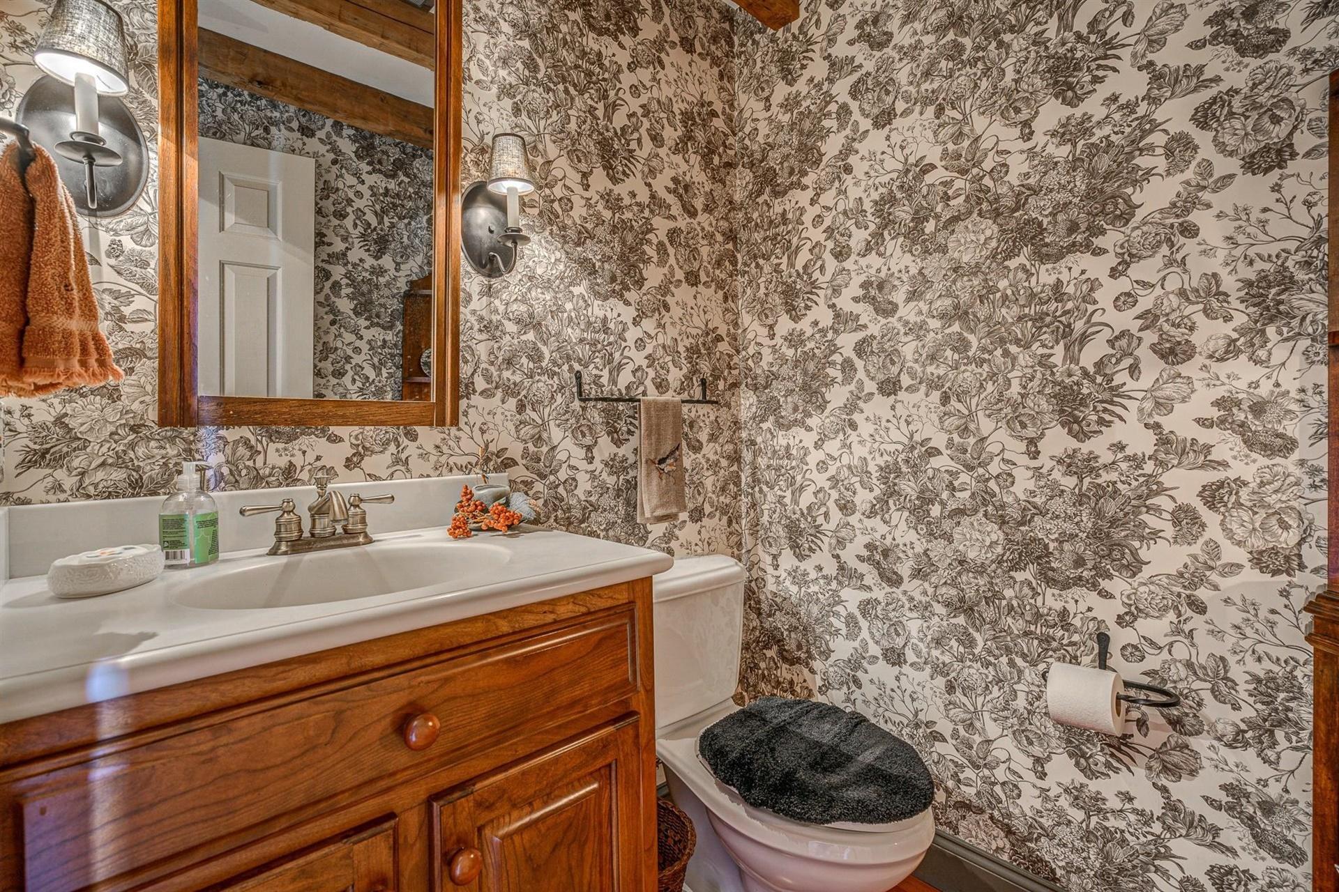 5688 Roanoke Road Troutville, VA 24175 - Photo 7 of 54 07-008-332147-5688 Roanoke Rd 008_8