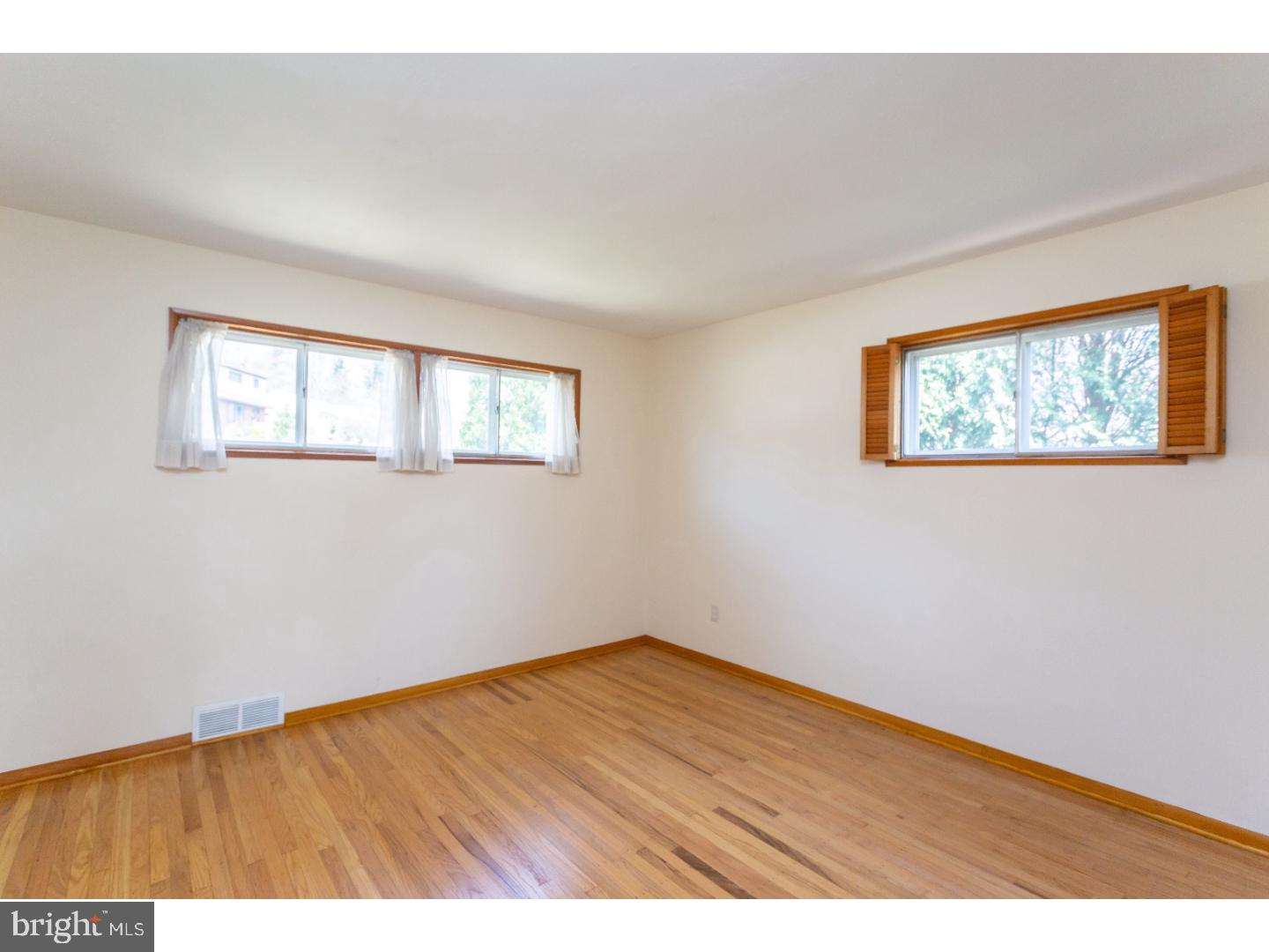 123 Brookhill Road Newtown Square, PA 19073 - Photo 11 of 22 Gallery Image 11