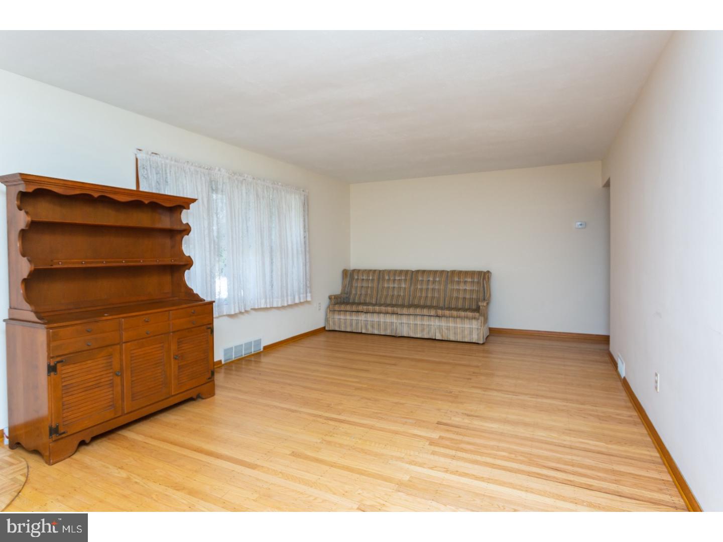 123 Brookhill Road Newtown Square, PA 19073 - Photo 5 of 22 Gallery Image 5