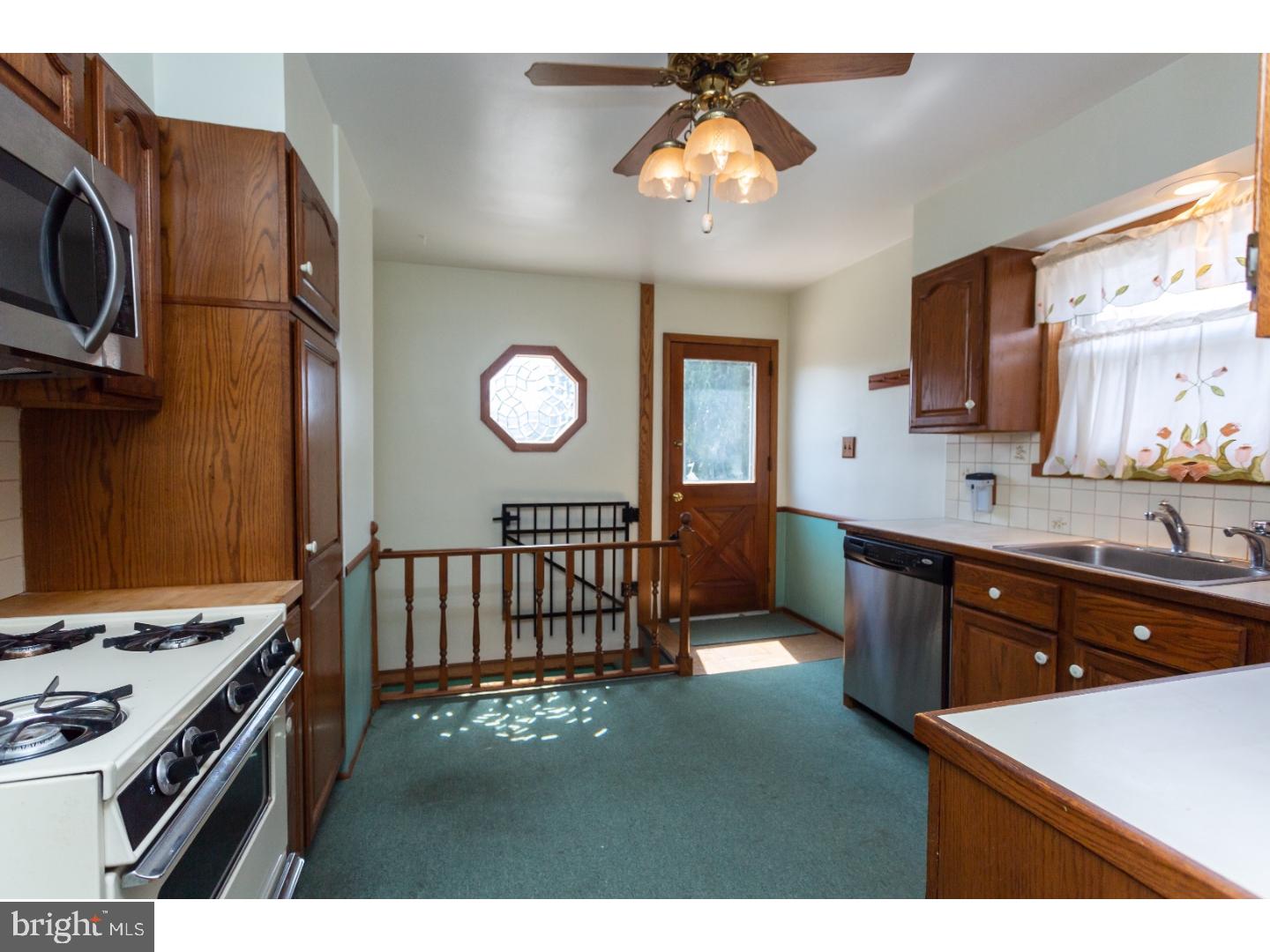 123 Brookhill Road Newtown Square, PA 19073 - Photo 6 of 22 Gallery Image 6