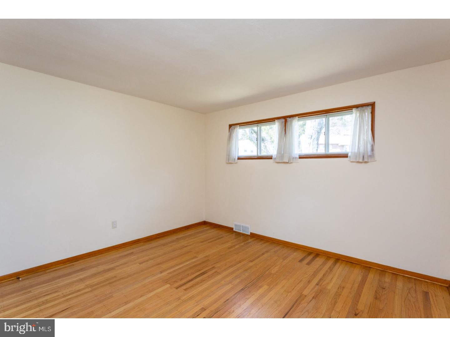 123 Brookhill Road Newtown Square, PA 19073 - Photo 10 of 22 Gallery Image 10