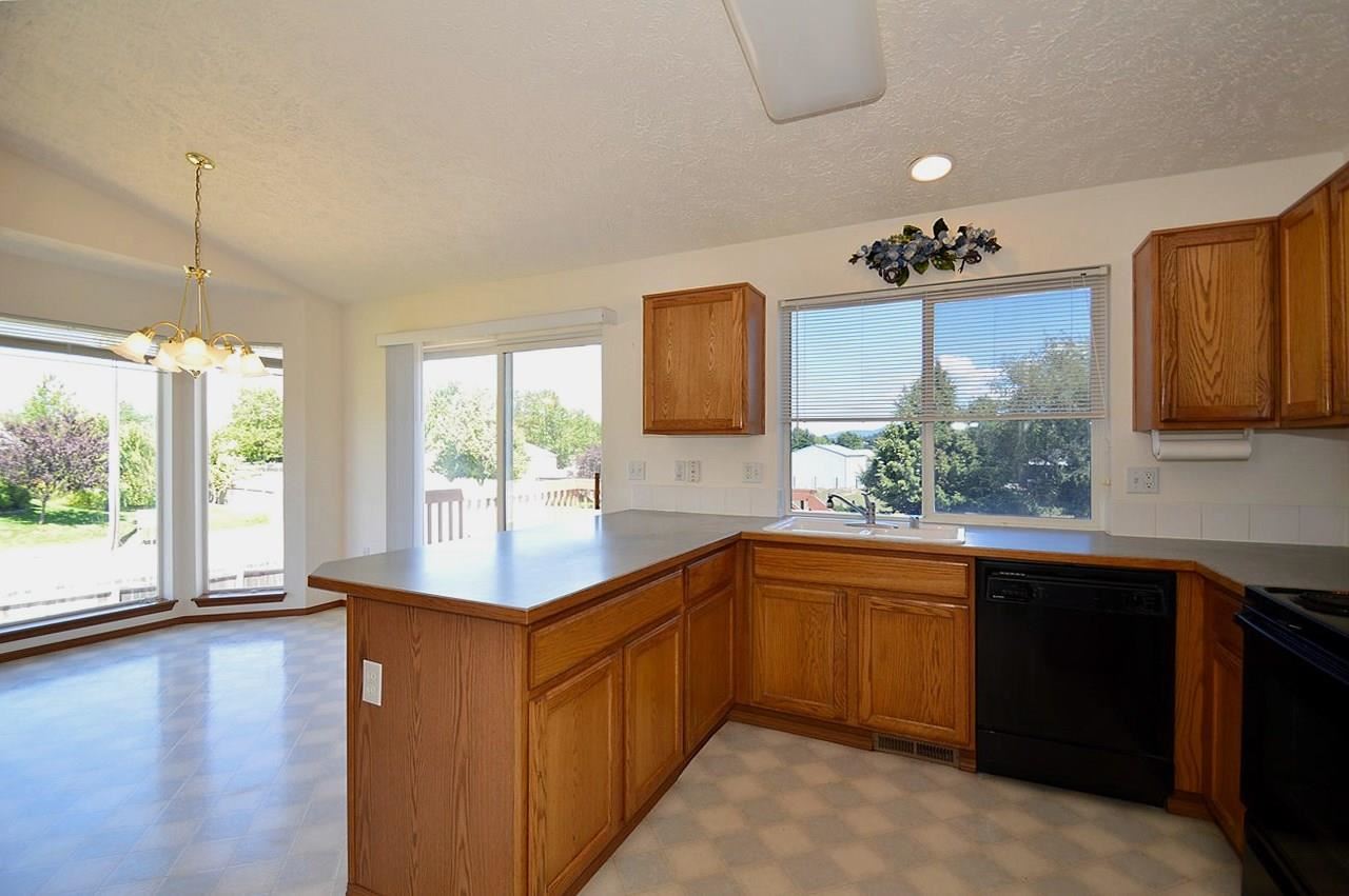 1203 South Century Road Spokane Valley, WA 99037 - Photo 9 of 20