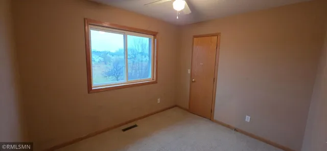 $294,900 | 1375 10th Avenue Southeast, Cambridge, MN 55008