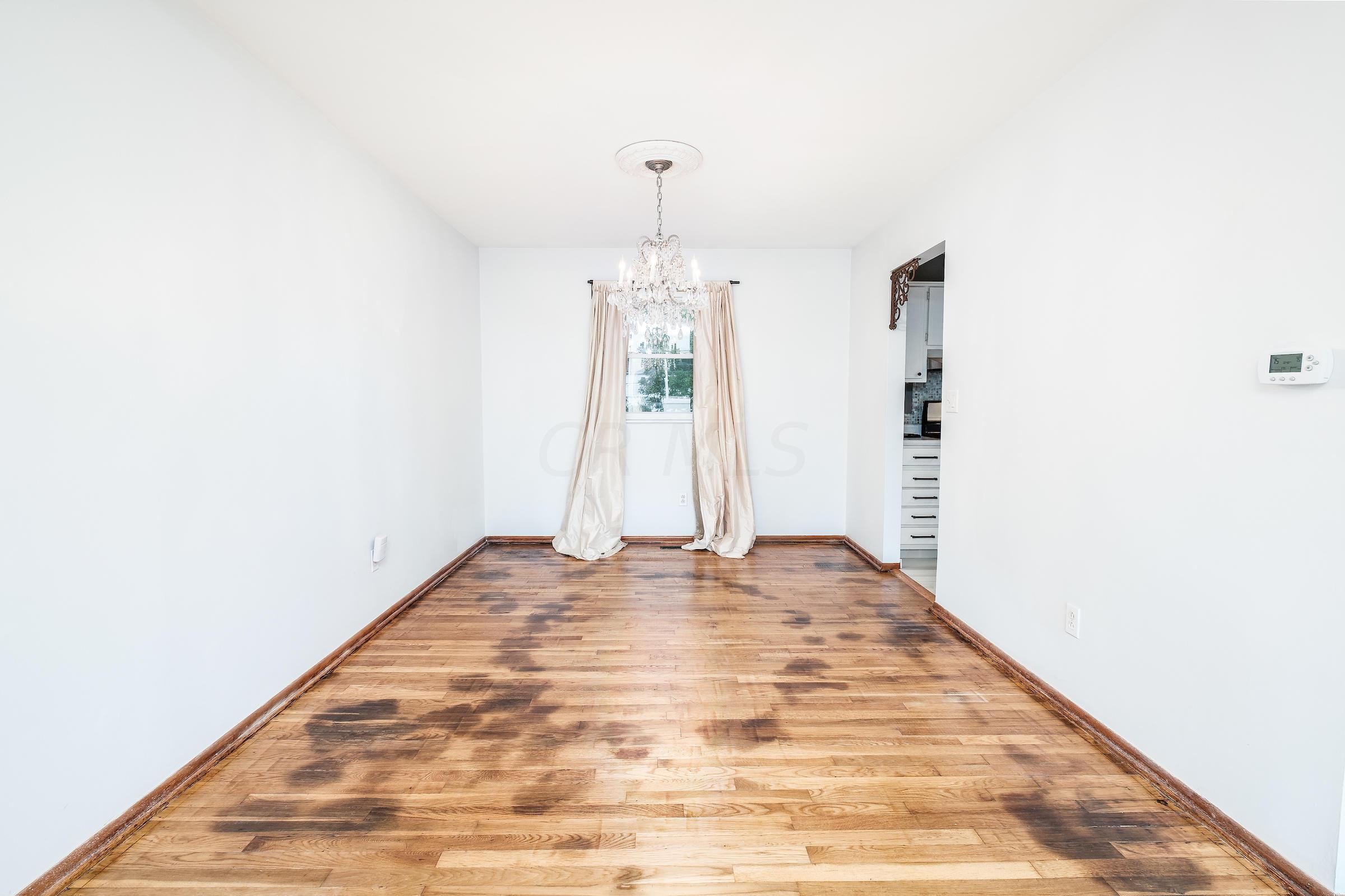 4787 Karl Road Columbus, OH 43229 - Photo 6 of 24 Gallery Image 6