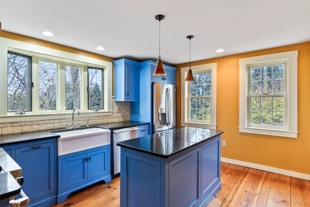 $599,000 | 49 Exeter Road, North Hampton, NH 03862