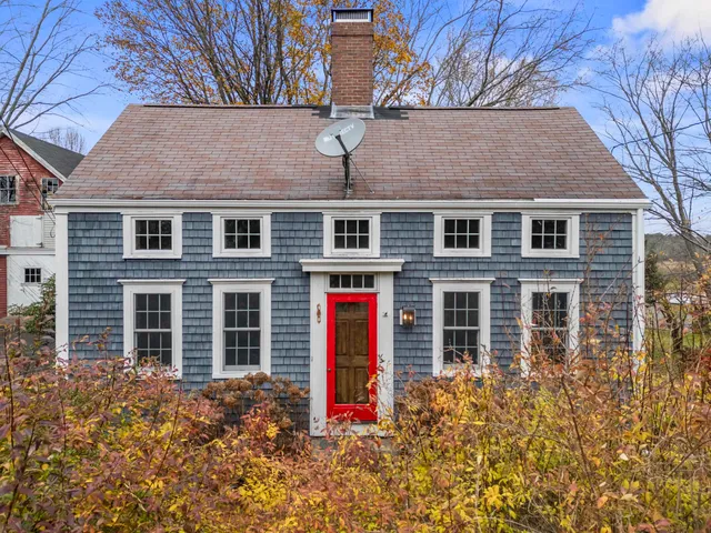 $599,000 | 49 Exeter Road, North Hampton, NH 03862