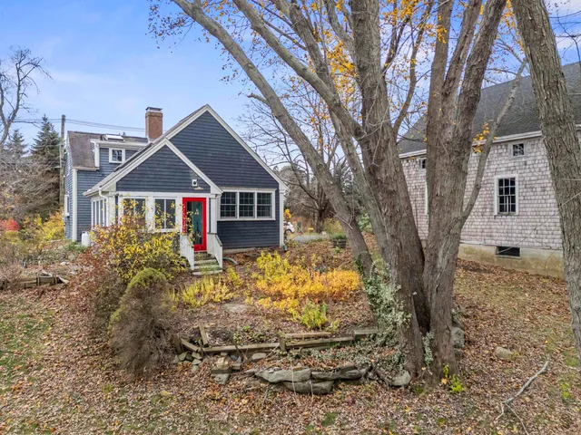 $599,000 | 49 Exeter Road, North Hampton, NH 03862