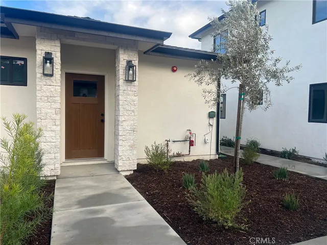 $3,500 | 11186 Vernon Avenue, Unit B, Chino, CA 91710