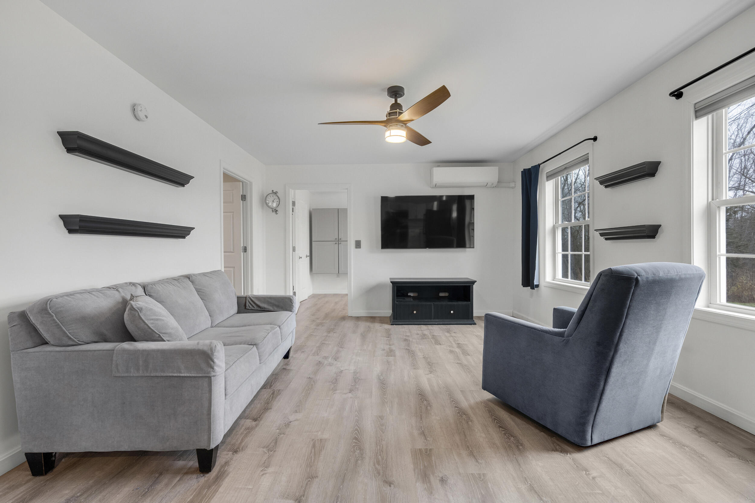 16 Godrics Hollow Sidney, ME 04330 - Photo 9 of 38 14_16godrics-24