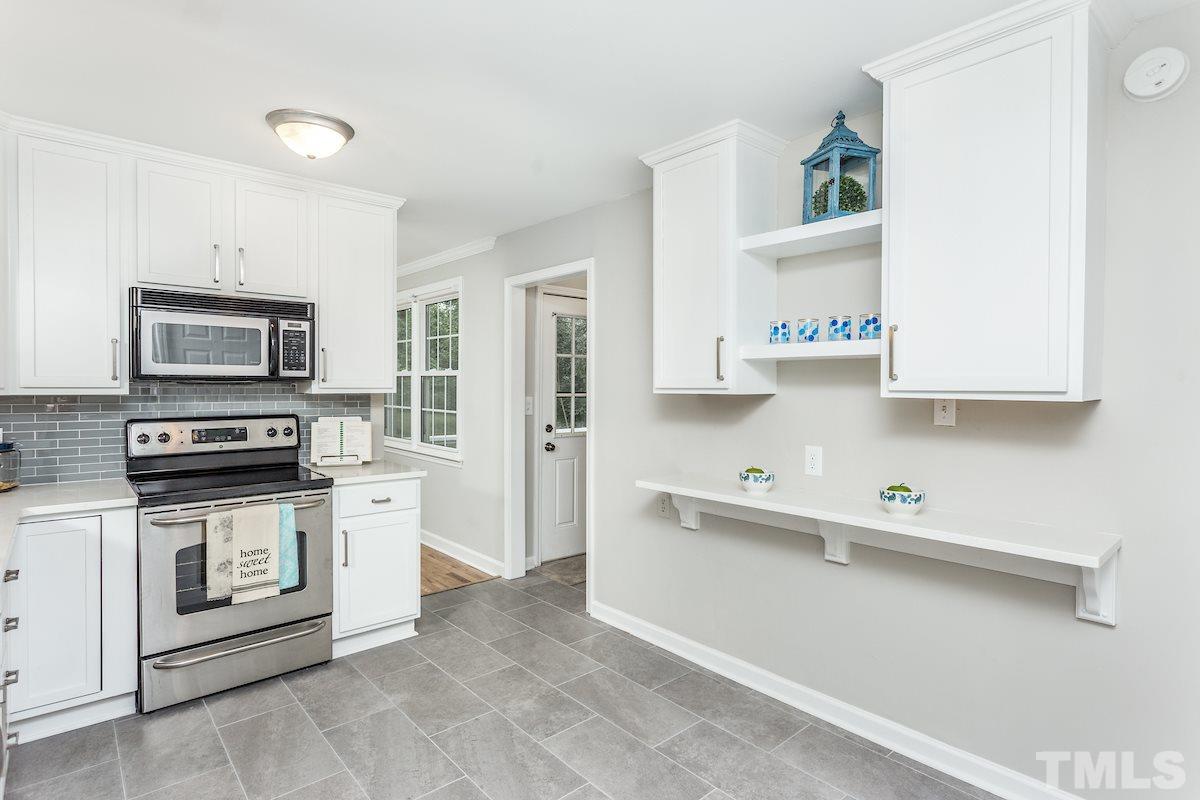 527 Banks Street Raleigh, NC 27604 - Photo 11 of 26