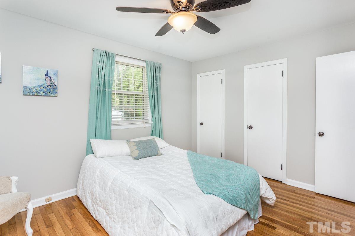 527 Banks Street Raleigh, NC 27604 - Photo 17 of 26 Large with entry to Large hall bath