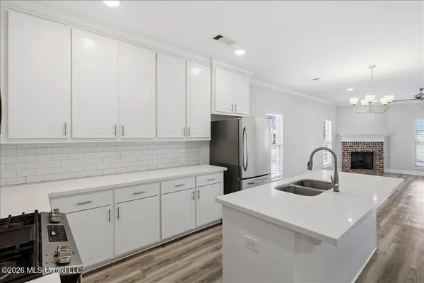 $339,999 | 815 Long Leaf Circle, Brandon, MS 39042