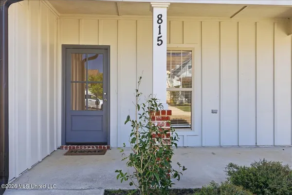 $339,999 | 815 Long Leaf Circle, Brandon, MS 39042