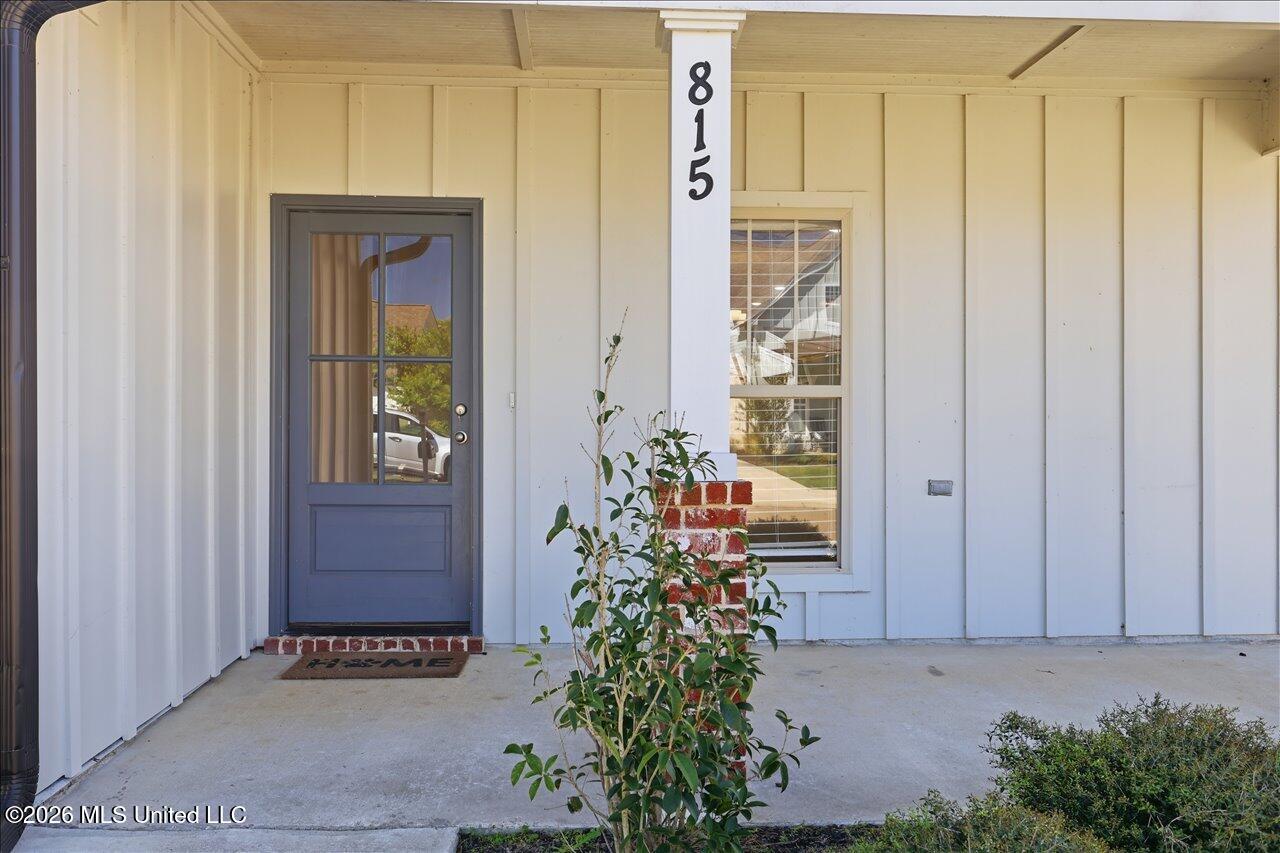 815 Long Leaf Circle Brandon, MS 39042 - Photo 4 of 31 04-815 Long Leaf Cir _ Home Tours MS