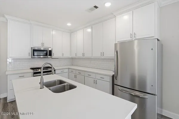 $339,999 | 815 Long Leaf Circle, Brandon, MS 39042