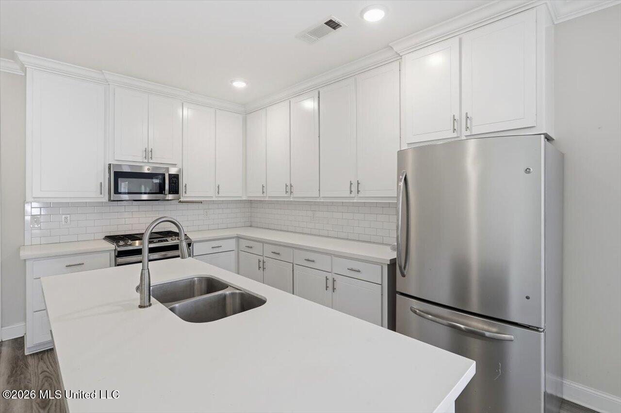 815 Long Leaf Circle Brandon, MS 39042 - Photo 9 of 31 09-815 Long Leaf Cir _ Home Tours MS