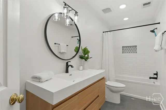 $874,000 | 154 Sayle Lane, Richmond Hill, GA 31324