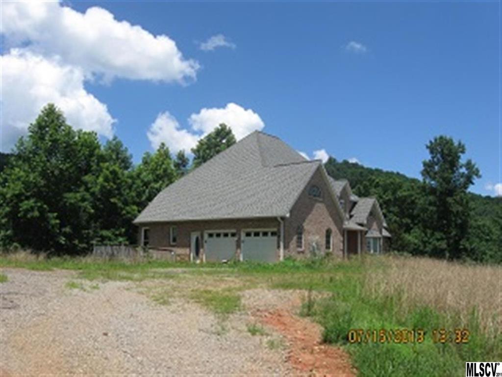 999 Blackburn Hollow Road Purlear, NC 28665 - Photo 2 of 7 Gallery Image 2