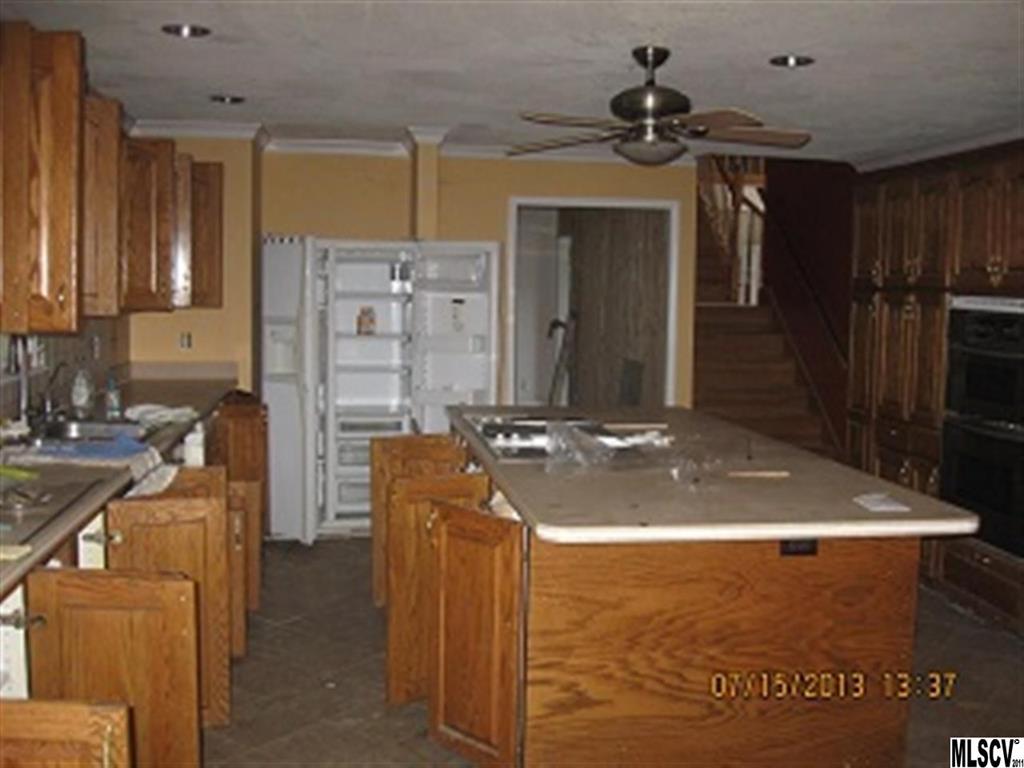 999 Blackburn Hollow Road Purlear, NC 28665 - Photo 6 of 7 Gallery Image 6