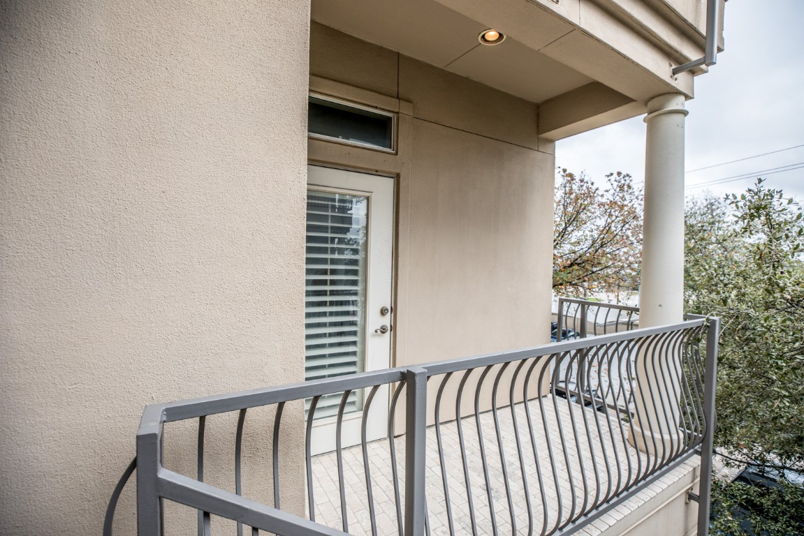2918 Ranch Road 620 North, Unit 270 Austin, TX 78734 - Photo 32 of 34 a view of a balcony