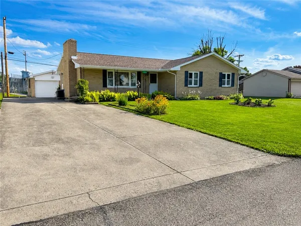 $260,000 | 14 Greeneview Drive, Jamestown, OH 45335