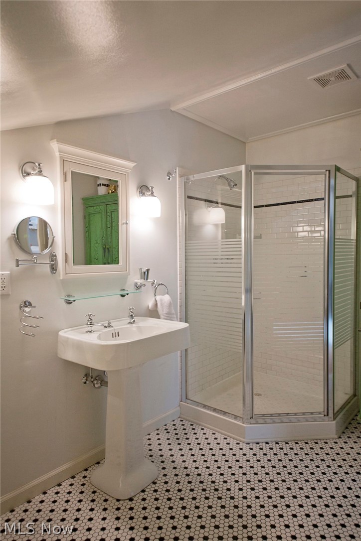 490 Walters Road Chagrin Falls, OH 44022 - Photo 20 of 34 Gallery Image 20