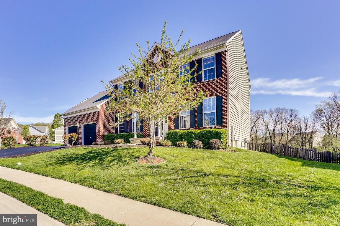 1735 Conrads Ferry Drive Point of Rocks, MD 21777 - Photo 3 of 30 Exterior (Front)