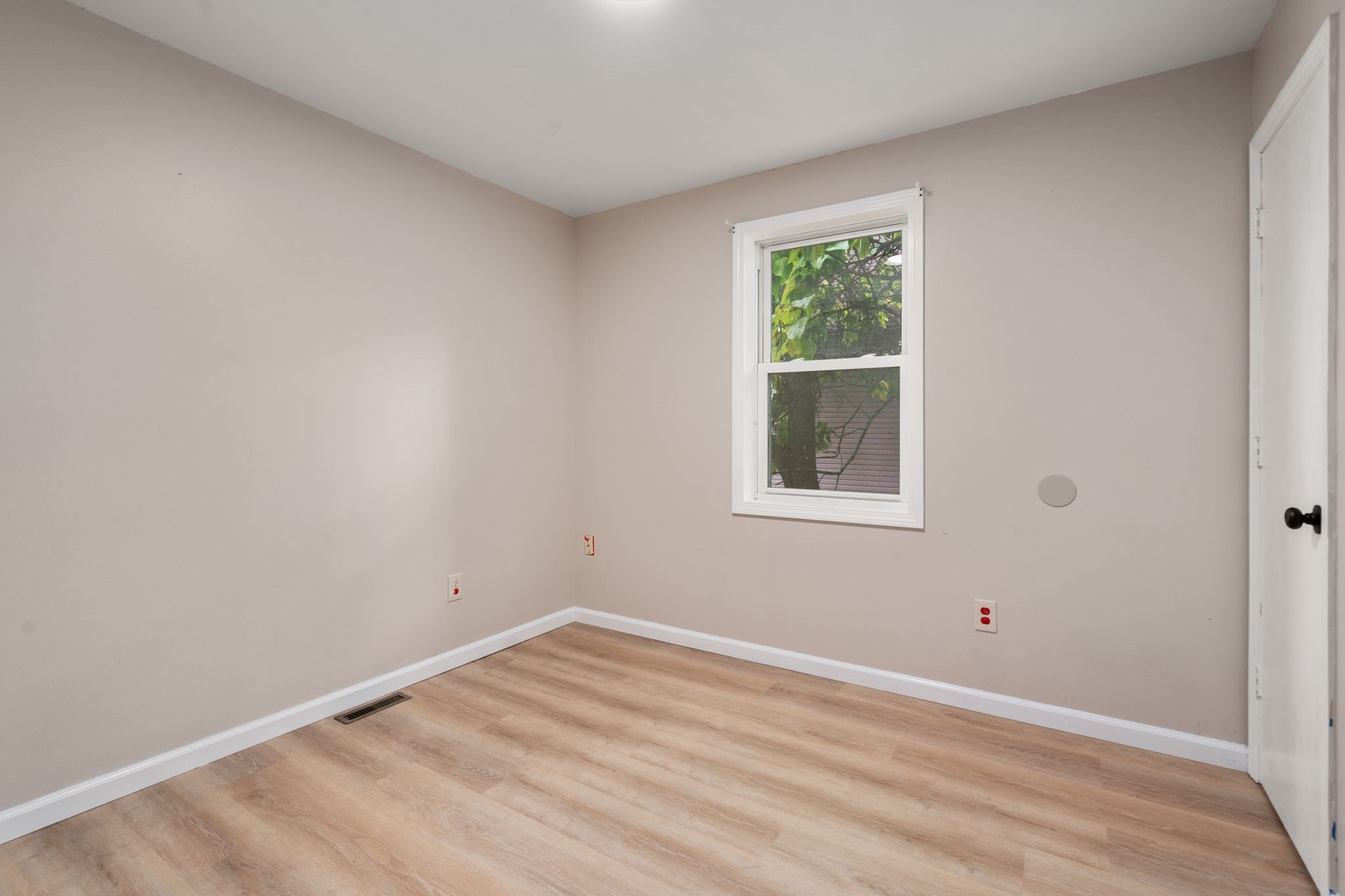 28 Dawes Street Springfield, MA 01109 - Photo 34 of 42 Gallery Image 34