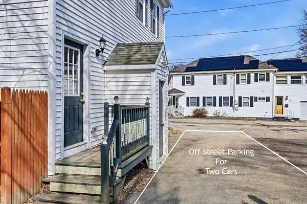 $2,300 | 72 Union Street, Somersworth, NH 03878