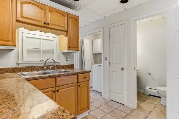 $2,300 | 72 Union Street, Somersworth, NH 03878