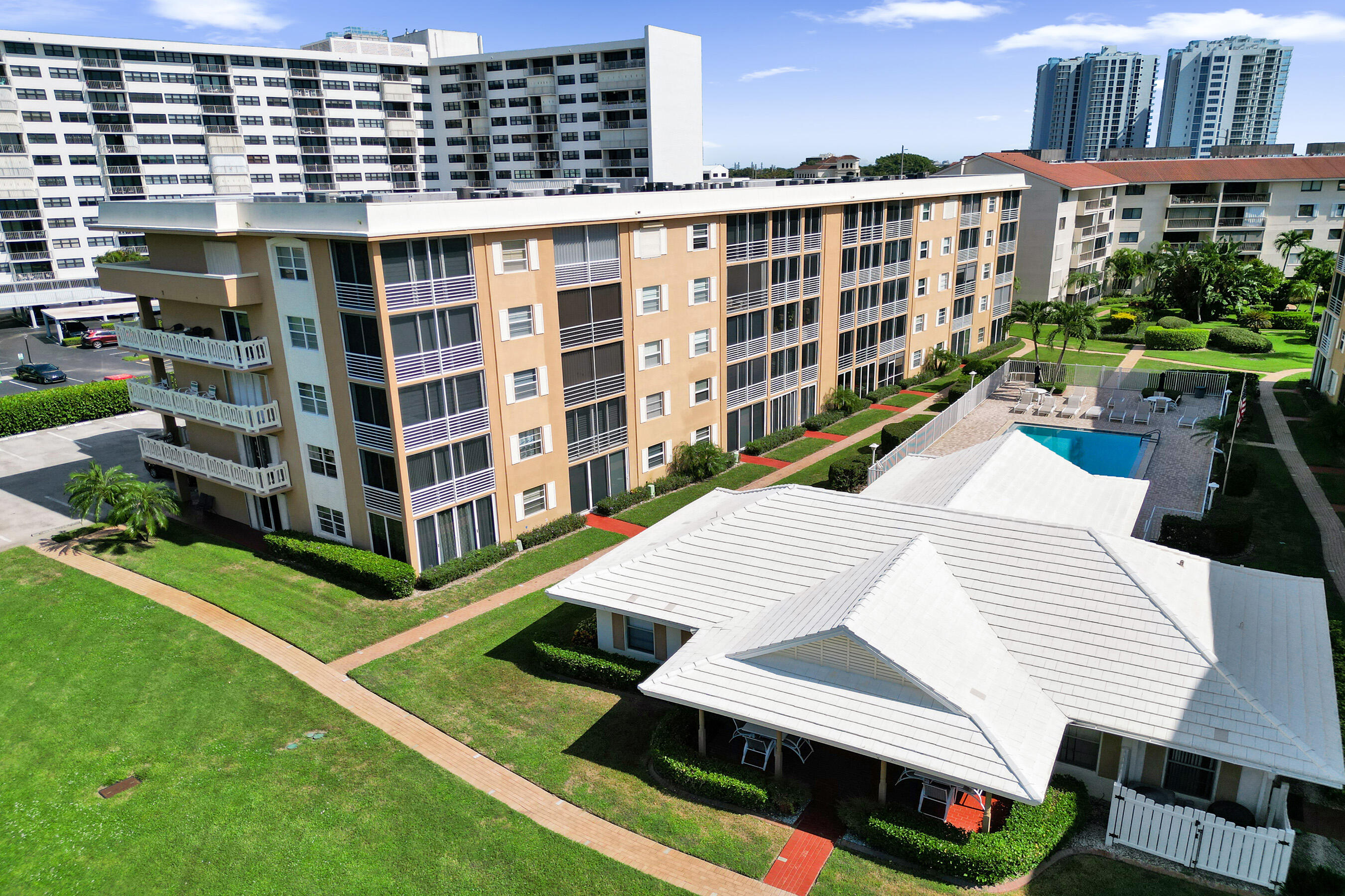 308 Golfview Road, Unit 406 North Palm Beach, FL 33408 - Photo 39 of 45 DJI_0526