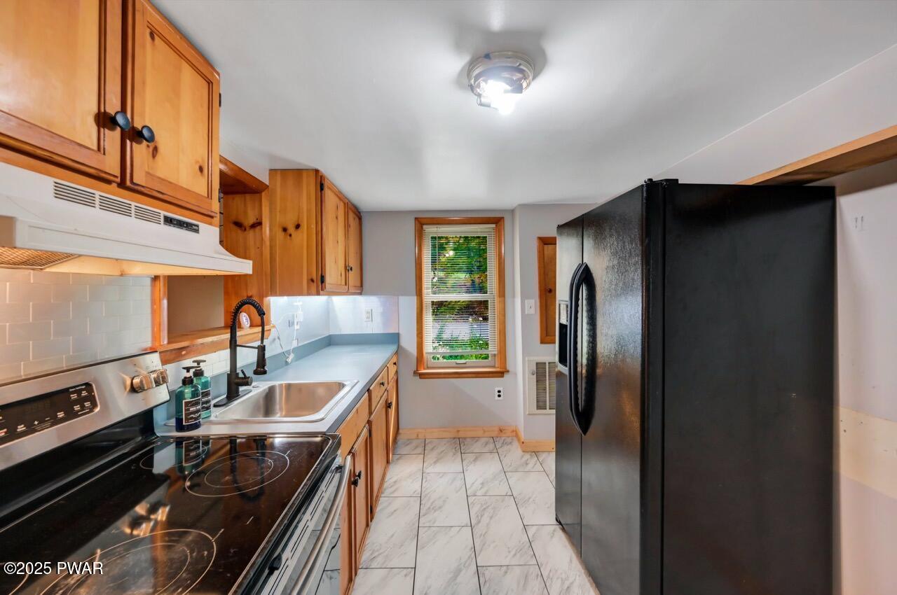 188 Hemlock Grove Road Greentown, PA 18426 - Photo 21 of 52