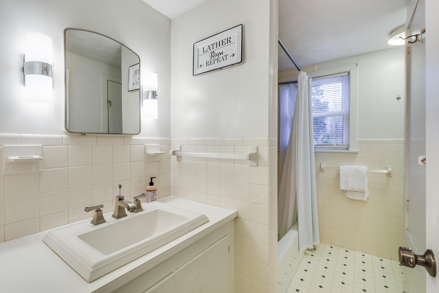 40 Seaview Road Eastham, MA 02642 - Photo 32 of 48 Main Bath