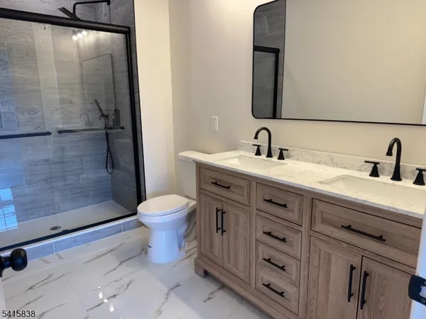 $3,100 | 188 Heckel Street, Unit 2, Belleville, NJ 07109