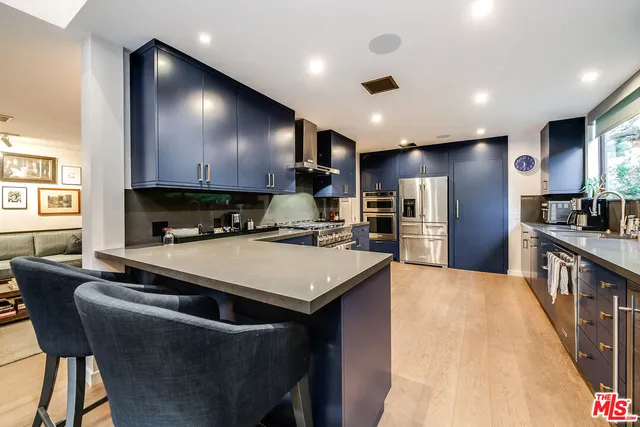 $9,750 | 4635 Clybourn Avenue, Toluca Lake, CA 91602