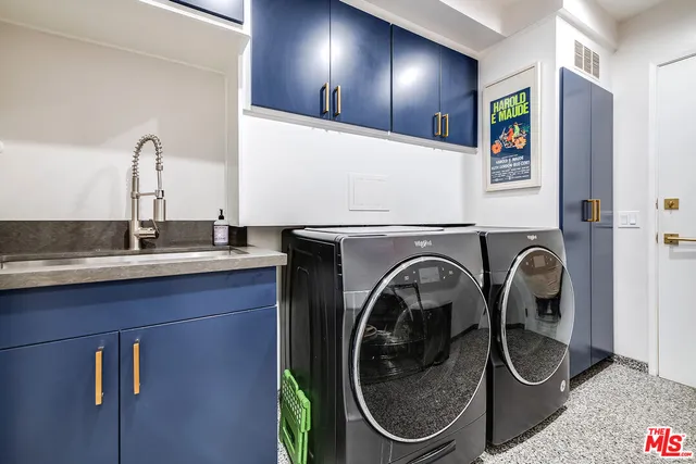 $9,750 | 4635 Clybourn Avenue, Toluca Lake, CA 91602