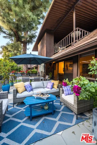 $9,750 | 4635 Clybourn Avenue, Toluca Lake, CA 91602