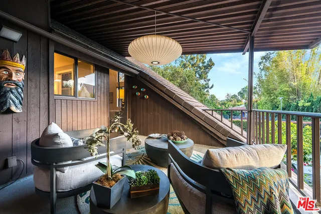 $9,750 | 4635 Clybourn Avenue, Toluca Lake, CA 91602