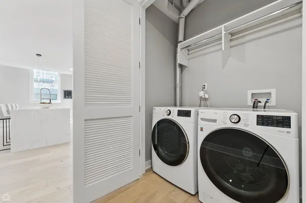 $9,000 | 146 West Erie Street, Unit 1202, Chicago, IL 60654