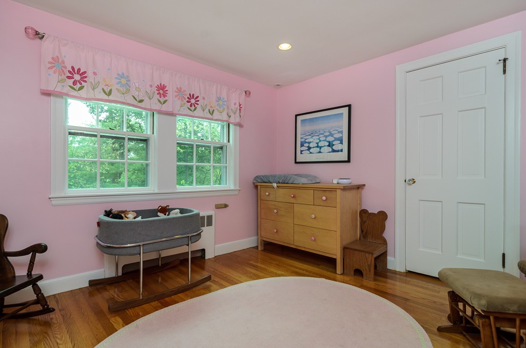 38 Sterling Road Wellesley, MA 02482 - Photo 12 of 18