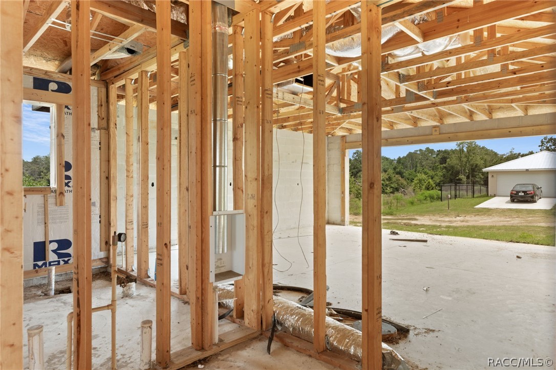 4525 East Rejoice Street Inverness, FL 34453 - Photo 16 of 32 a view of a bathroom with a tub and shower